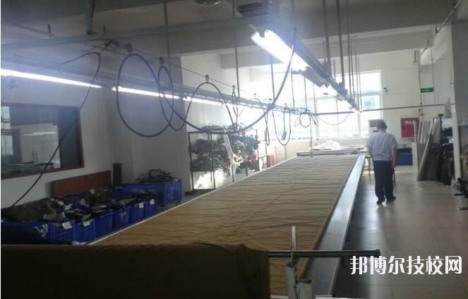 六盤水軍事技能職業(yè)學(xué)校2020年學(xué)費、收費多少