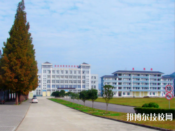 石泉縣職業(yè)教育中心2020年報(bào)名條件、招生要求、招生對(duì)象