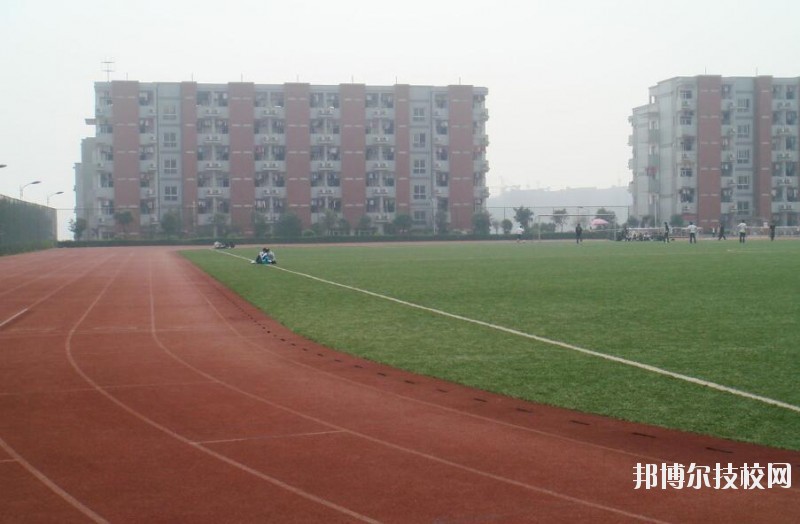 重慶龍門浩職業(yè)中學(xué)校2020年報名條件、招生要求、招生對象