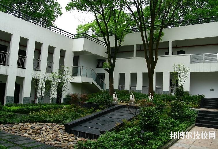 中國(guó)人民解放軍總參謀部信息化部直屬工廠職業(yè)技術(shù)學(xué)校怎么樣、好不好
