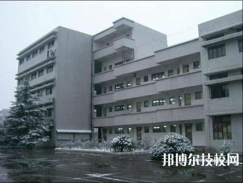 永康衛(wèi)生學(xué)校2020年報名條件、招生要求、招生對象