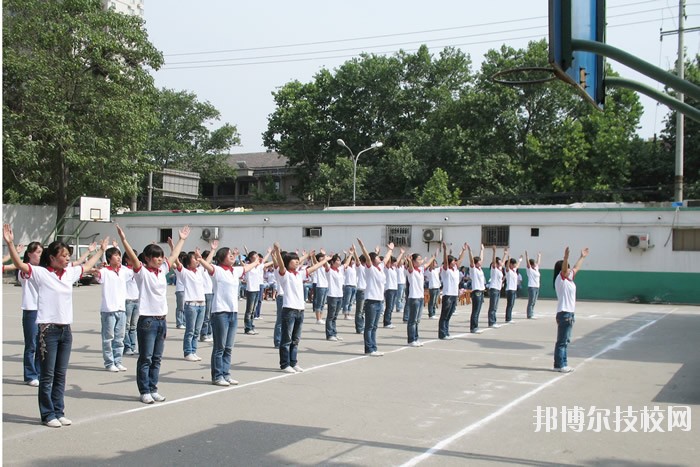 西安利君醫(yī)藥技工學(xué)校2020年報(bào)名條件、招生要求、招生對(duì)象 