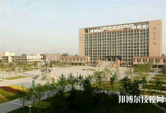咸陽理工職業(yè)專修學(xué)院2020年報名條件、招生要求、招生對象