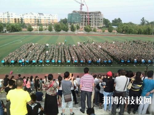 成都華夏衛(wèi)校2020年報名條件、招生要求、招生對象