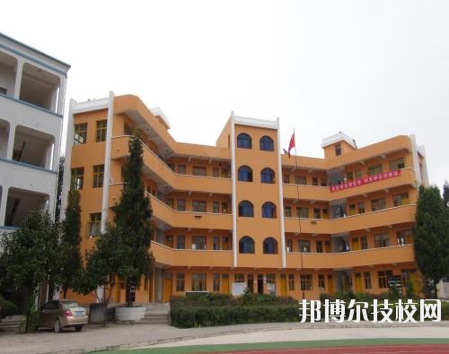 貴定中等職業(yè)技術(shù)學(xué)校2020年報名條件、招生要求、招生對象