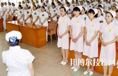 蘭州護(hù)士學(xué)校2020年報(bào)名條件、招生要求、招生對(duì)象