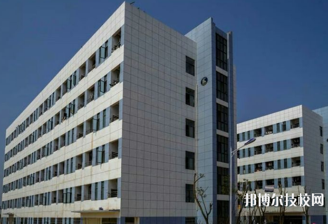 鄱陽(yáng)衛(wèi)生學(xué)校2020年報(bào)名條件、招生要求、招生對(duì)象 