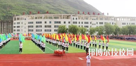 宕昌職業(yè)中等專業(yè)學校2020年報名條件、招生要求、招生對象