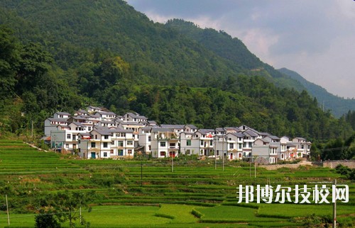望謨中等職業(yè)學(xué)校怎么樣、好不好