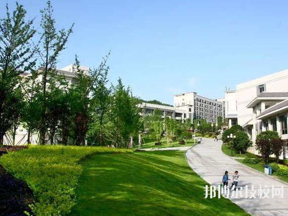 重慶第二交通技工學(xué)校2020年報(bào)名條件、招生要求、招生對(duì)象