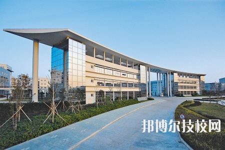 鄞州職業(yè)教育中心學(xué)校2020年報名條件、招生要求、招生對象