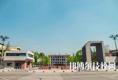 四川現(xiàn)代科技職業(yè)學(xué)校2020年報(bào)名條件、招生要求、招生對(duì)象