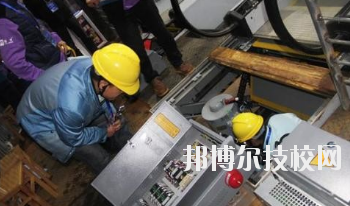 武威信息工程學(xué)校2020年學(xué)費(fèi)、收費(fèi)多少