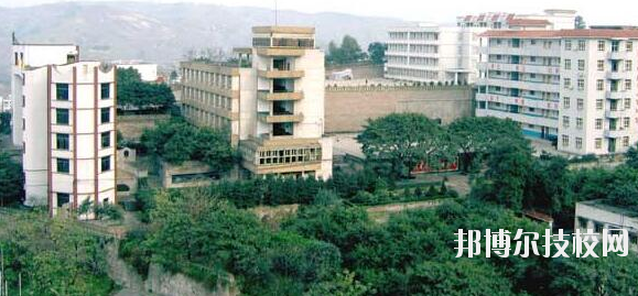重慶綦江職業(yè)教育中心學(xué)校怎么樣、好不好