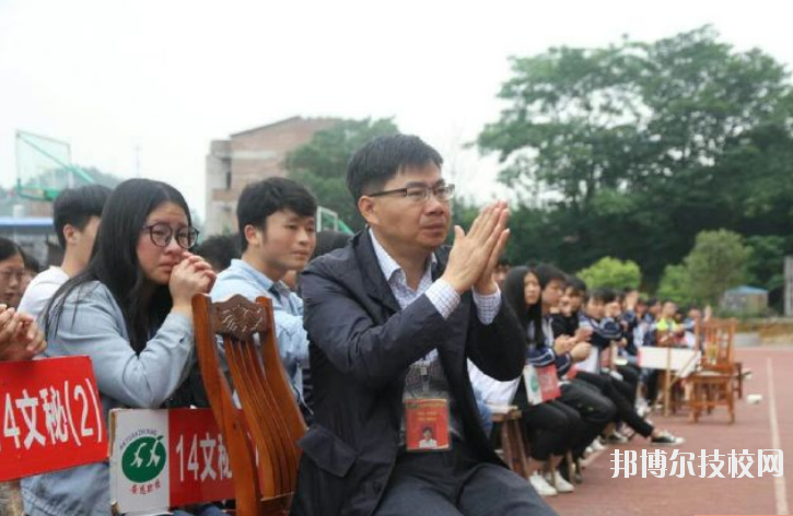 安源區(qū)職業(yè)中等專(zhuān)業(yè)學(xué)校怎么樣、好不好