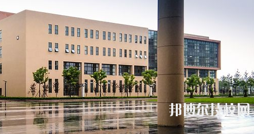 長(zhǎng)安汽車(集團(tuán))有限責(zé)任公司技工學(xué)校怎么樣、好不好