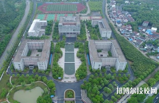 長興技師學(xué)院2020年報(bào)名條件、招生要求、招生對象