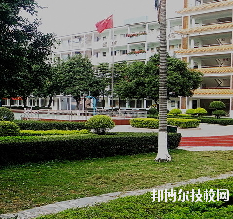 重慶公共衛(wèi)生學校網站網址
