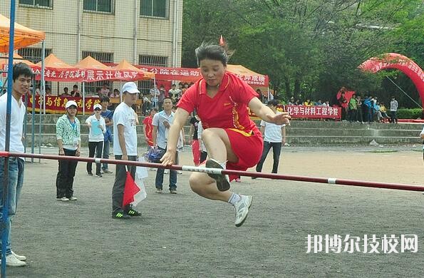 貴州化學(xué)工業(yè)學(xué)校2020年報(bào)名條件、招生要求、招生對(duì)象