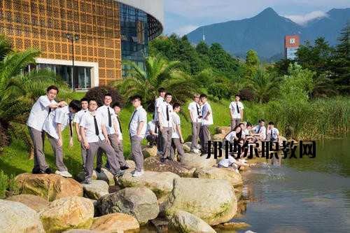 江西廬山旅游中等專業(yè)學(xué)校2020年報名條件、招生要求、招生對象