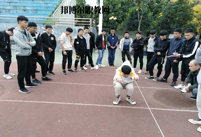 勉縣職業(yè)教育中心2020年報(bào)名條件、招生要求、招生對(duì)象 