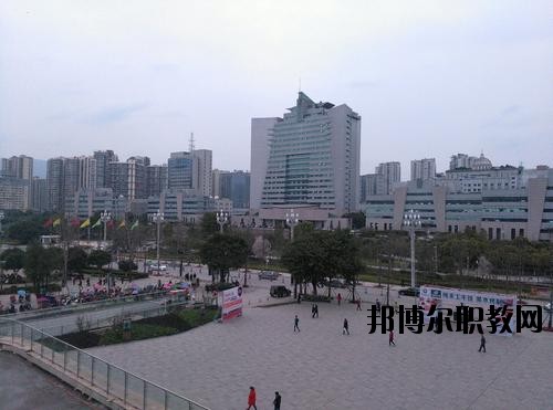達(dá)州中醫(yī)學(xué)校2020年報(bào)名條件、招生要求、招生對(duì)象