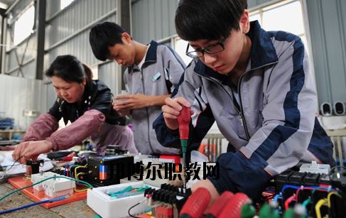 浙江商業(yè)技師學(xué)院報(bào)名條件2020年報(bào)名條件、招生要求、招生對(duì)象