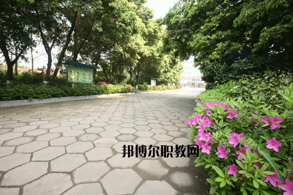 贛州農(nóng)業(yè)學(xué)校2020年報(bào)名條件、招生要求、招生對(duì)象 