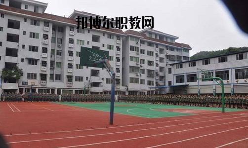 南充中等專業(yè)學(xué)校2020年報(bào)名條件、招生要求、招生對(duì)象