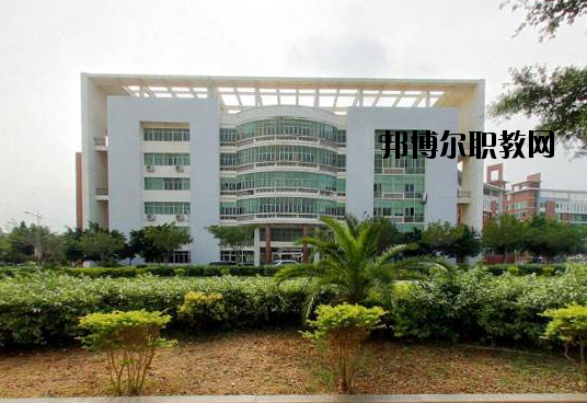 余姚姚江旅游學(xué)校怎么樣，好不好