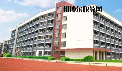 廣西商業(yè)技師學(xué)院2020年報(bào)名條件、招生要求、招生對(duì)象
