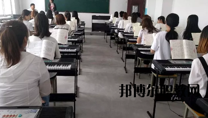 甘肅東方技工學(xué)校2020年學(xué)費(fèi)、收費(fèi)多少