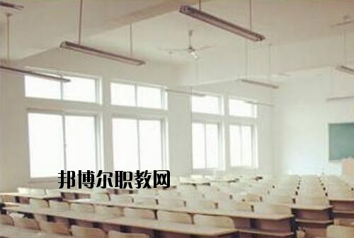 鄭州時(shí)代科技中等專業(yè)學(xué)校2021年報(bào)名條件、招生對(duì)象