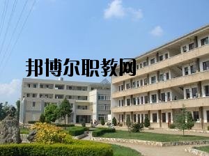 祿豐縣職業(yè)高級中學(xué)2020年報(bào)名條件、招生要求、招生對象