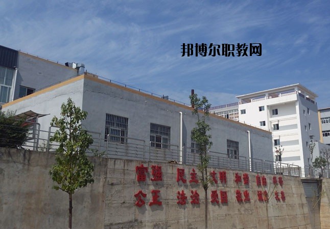 彭山縣職業(yè)高級(jí)中學(xué)校2020年報(bào)名條件、招生要求、招生對(duì)象