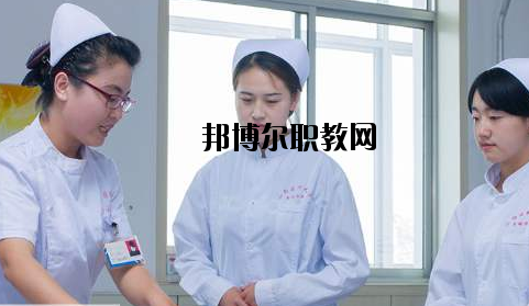 河南濮陽(yáng)衛(wèi)生學(xué)校2021年報(bào)名條件、招生要求、招生對(duì)象