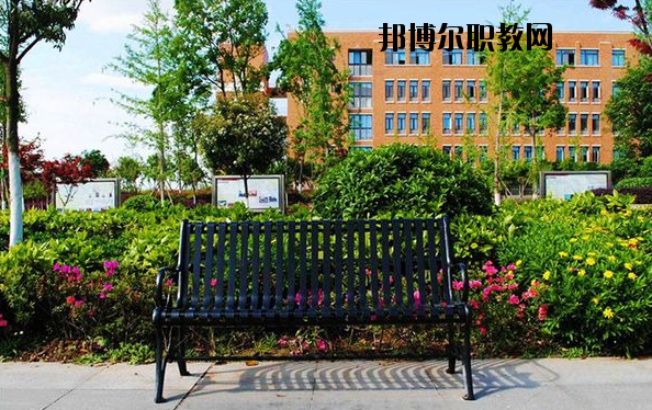 渭南興華職業(yè)學(xué)校2020年報(bào)名條件、招生要求、招生對(duì)象 