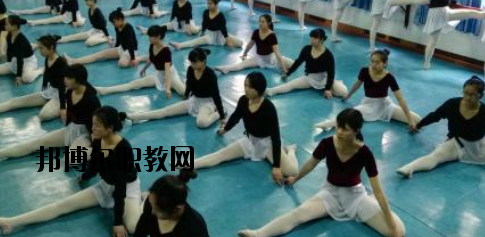 酒泉農(nóng)墾技工學(xué)校2020年學(xué)費(fèi)、收費(fèi)多少