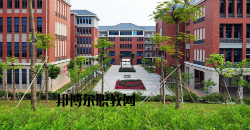東莞輕工業(yè)學校怎么樣、好不好