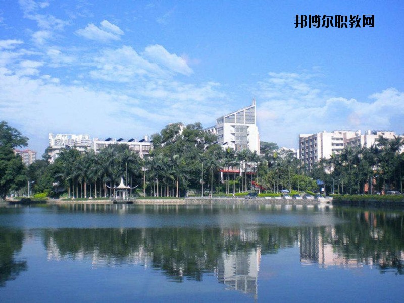 麻城宋埠職業(yè)高級中學(xué)2020年報名條件、招生要求、招生對象