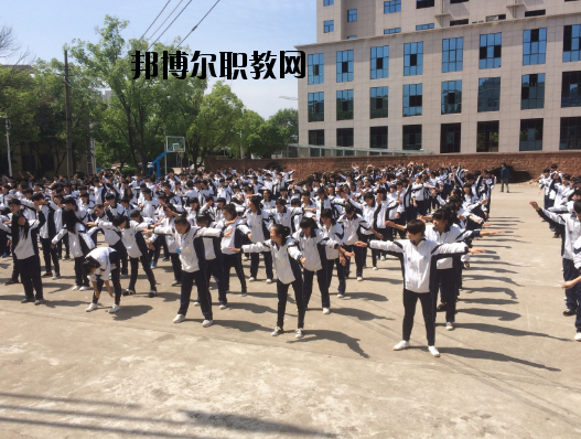 鷹潭工業(yè)中等專業(yè)學(xué)校2020年報(bào)名條件、招生要求、招生對(duì)象