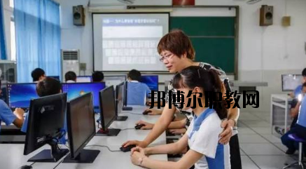蘭州高新科技學(xué)校2020年學(xué)費(fèi)、收費(fèi)多少