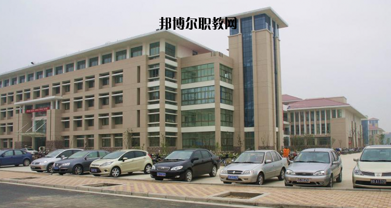 連云港師范高等?？茖W(xué)校2020年報名條件、招生要求、招生對象