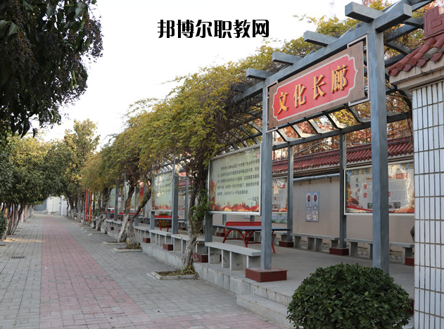 平頂山工業(yè)學校怎么樣、好不好