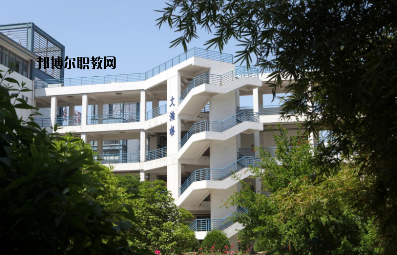江蘇財(cái)經(jīng)職業(yè)技術(shù)學(xué)院2020年報(bào)名條件、招生要求、招生對象