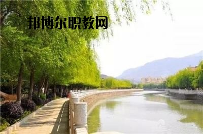 華坪縣職業(yè)高級中學2020年報名條件、招生要求、招生對象