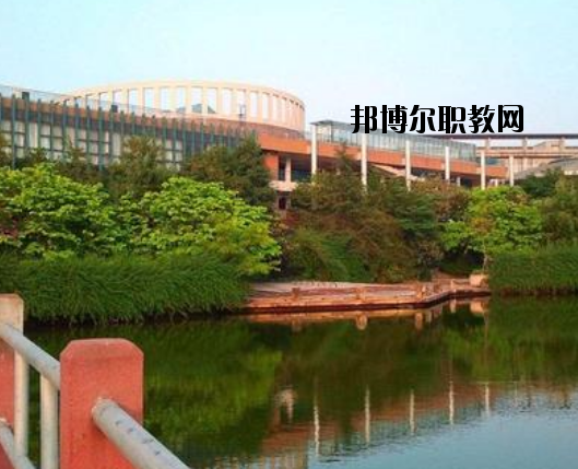 宜昌體育運(yùn)動學(xué)校2020年報(bào)名條件、招生要求、招生對象