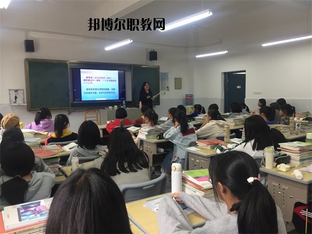 江西景德鎮(zhèn)機電工程學(xué)校2020年報名條件、招生要求、招生對象 
