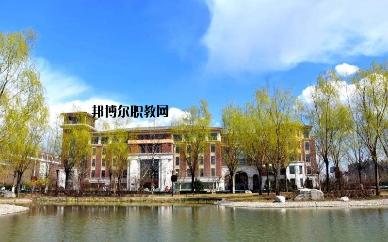 京山衛(wèi)生學(xué)校2020年報(bào)名條件、招生要求、招生對(duì)象