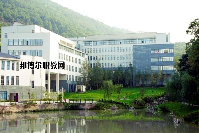 京山職教中心怎么樣、好不好